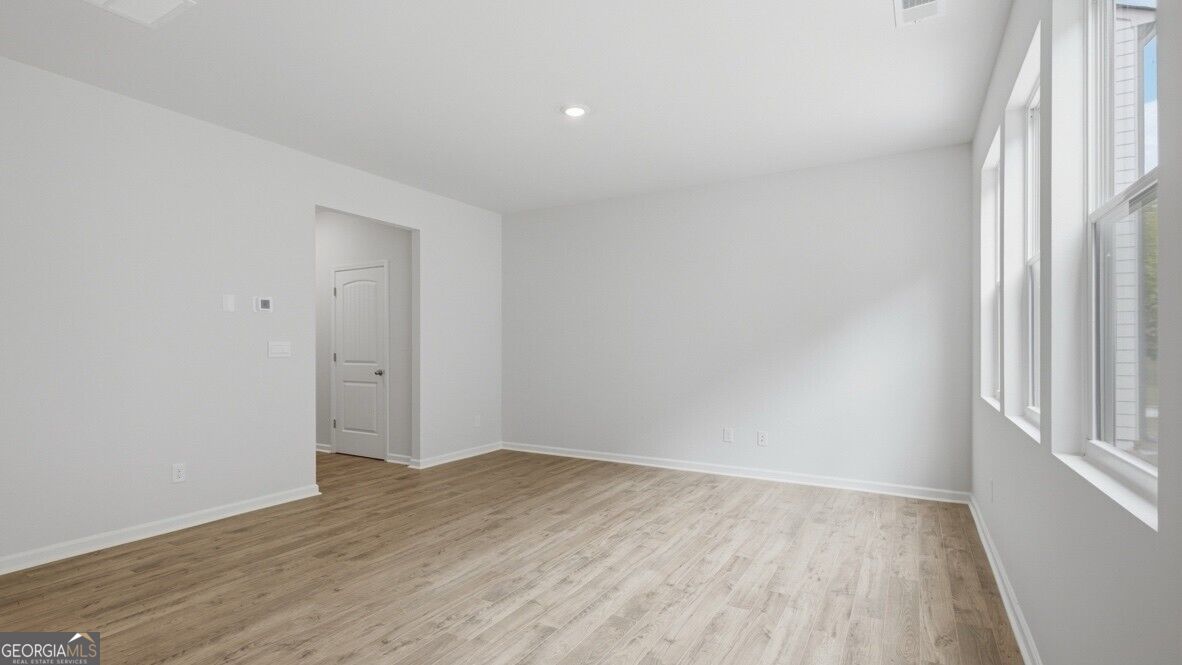 8170 Coldstream Drive Property Photo 14