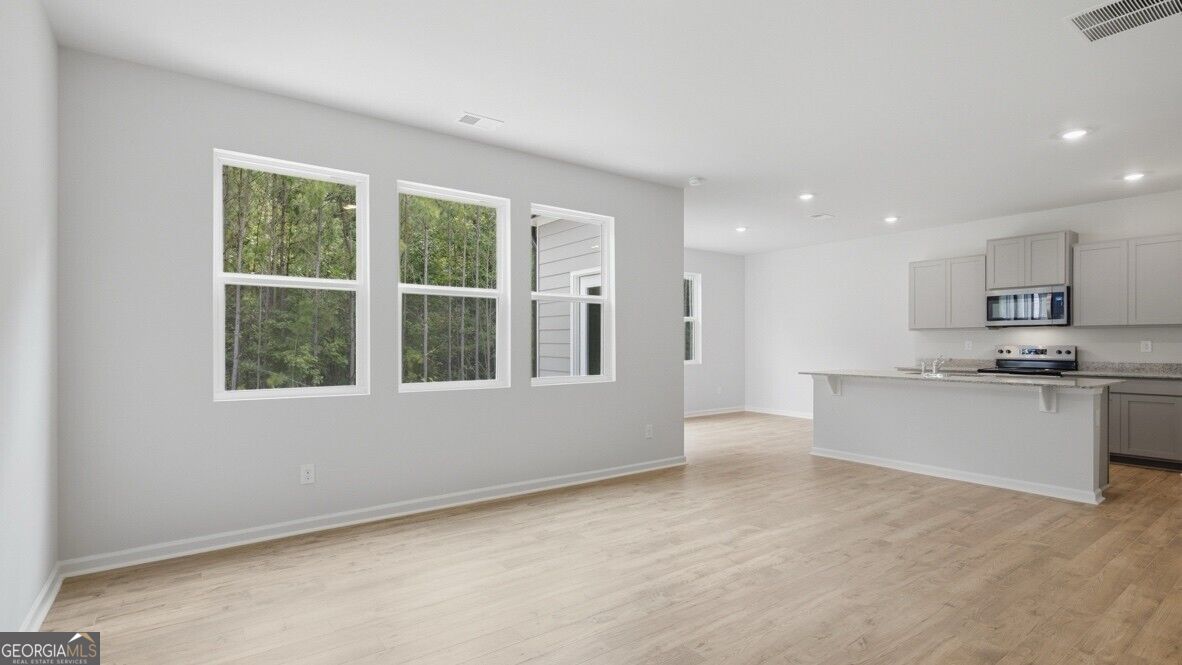 8170 Coldstream Drive Property Photo 15