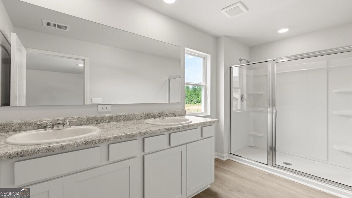 8170 Coldstream Drive Property Photo 17