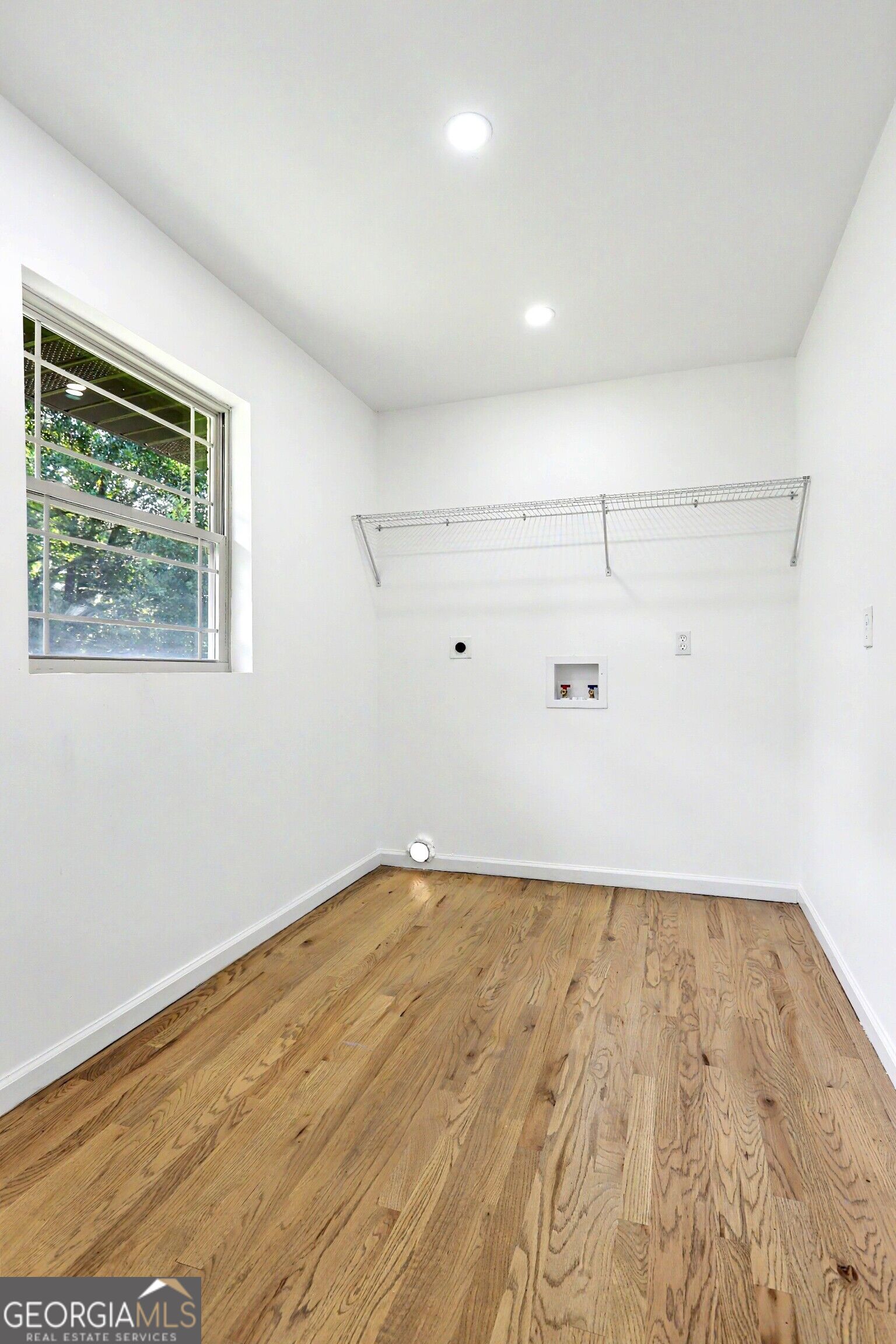 6260 Walker Road Property Photo 8