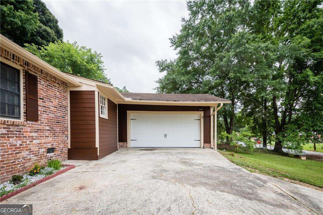 4224 Cottage Lane Property Photo 2