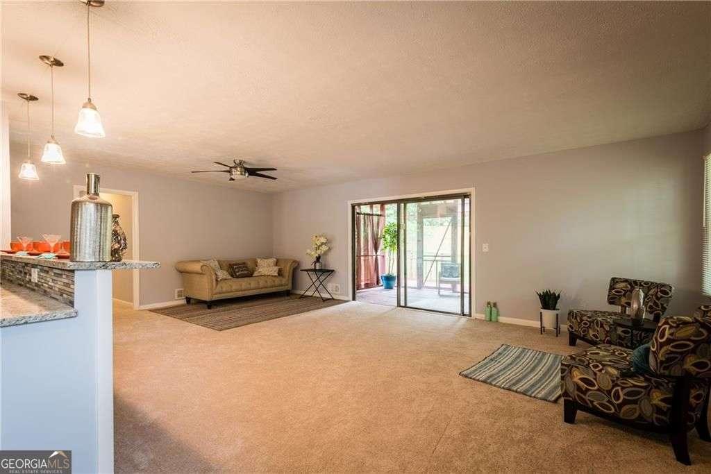 4224 Cottage Lane Property Photo 6