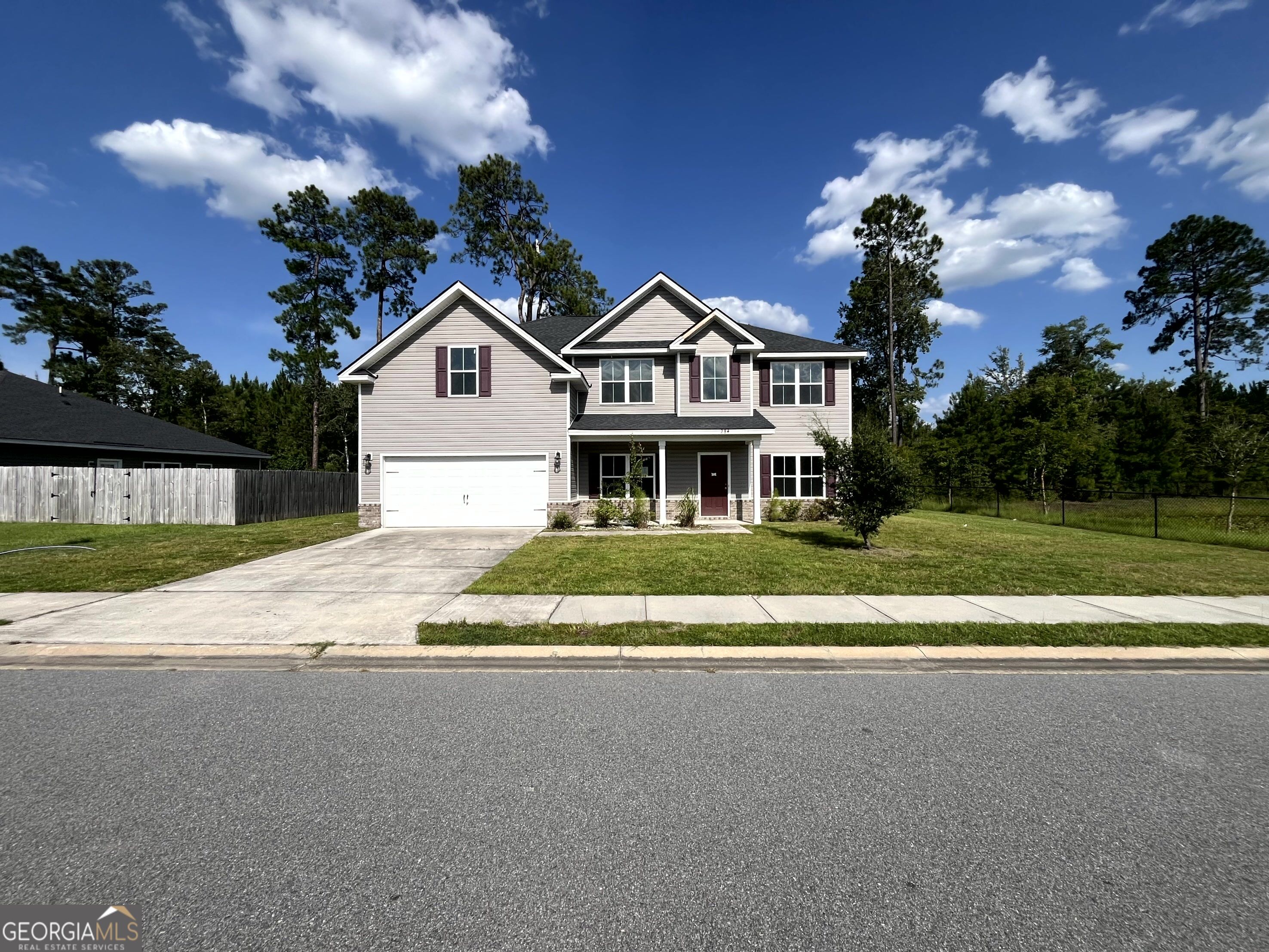 284 Thorp Circle Property Photo 2