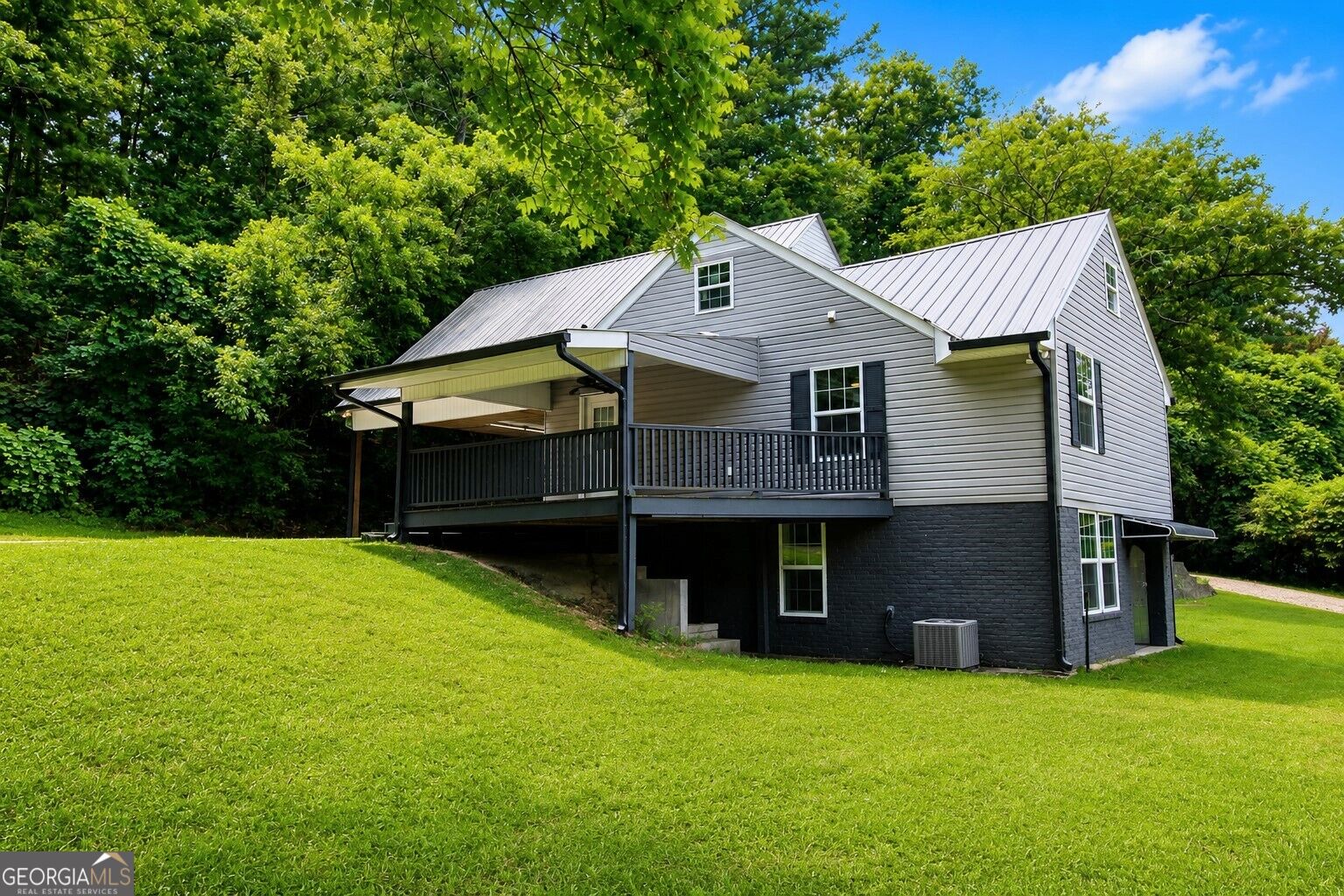 534 Wayside Road Ne Property Photo 4