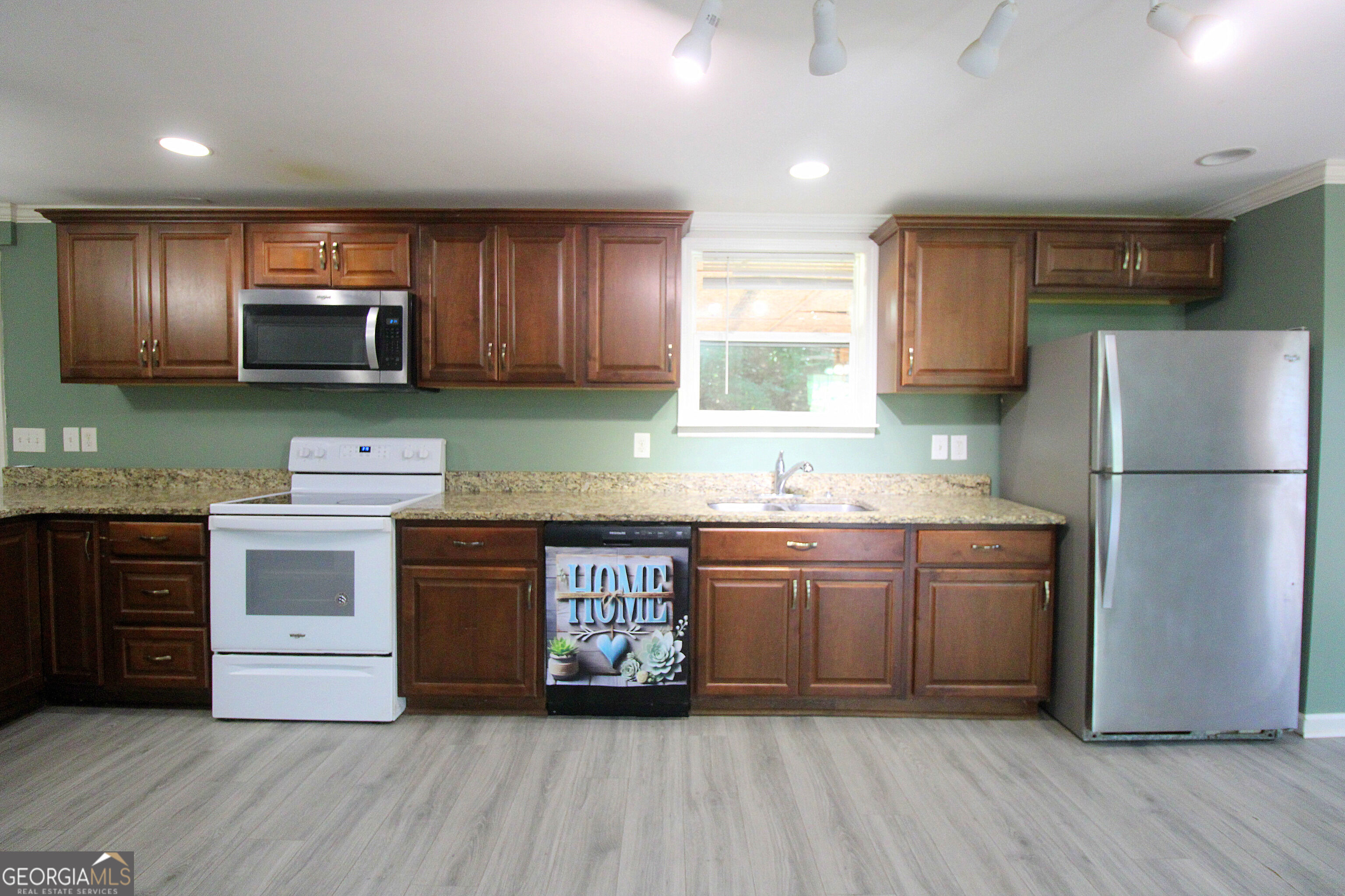 534 Wayside Road Ne Property Photo 61