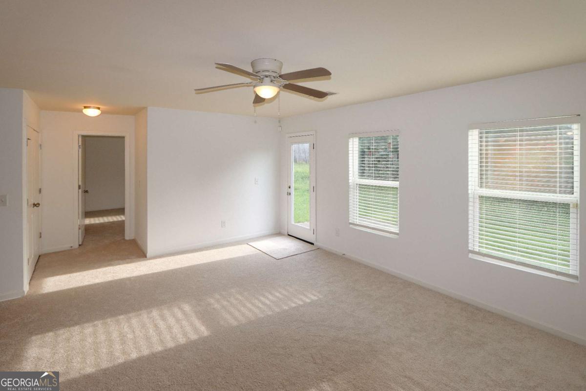 31 Southfork Drive Sw Property Photo 10