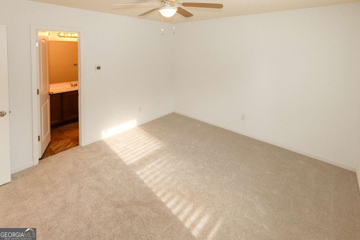 31 Southfork Drive Sw Property Photo 15