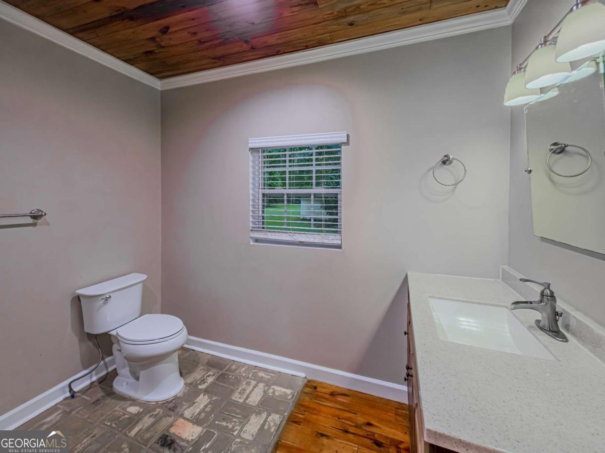164 Meadowood Drive Property Photo 27