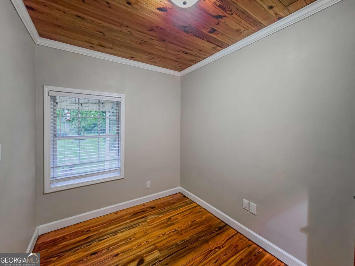 164 Meadowood Drive Property Photo 31