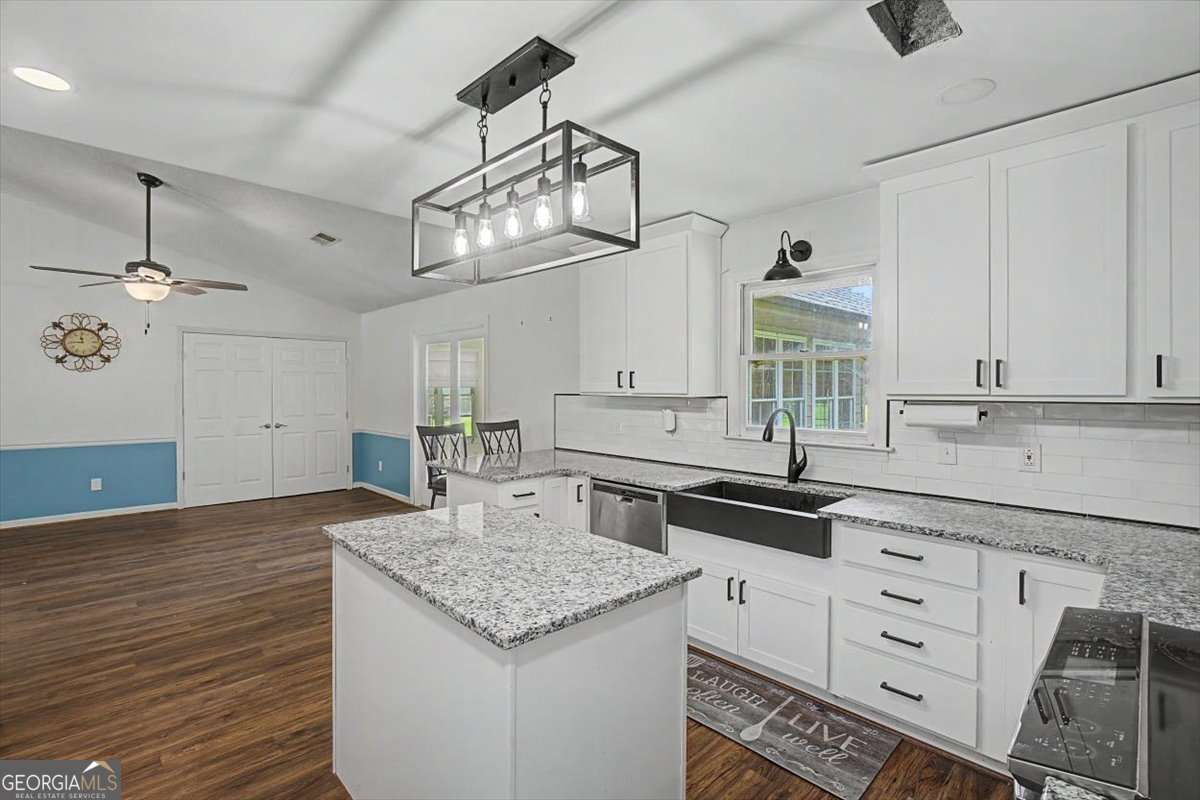 1158 Fairview Road Nw Property Photo 7