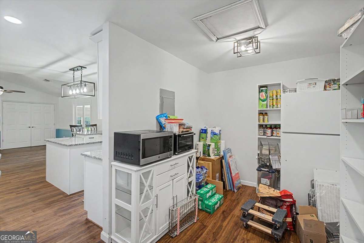 1158 Fairview Road Nw Property Photo 10
