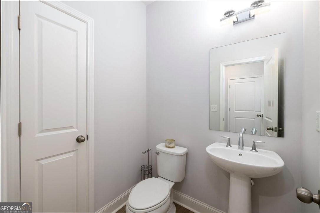 3460 Hardy Property Photo 5