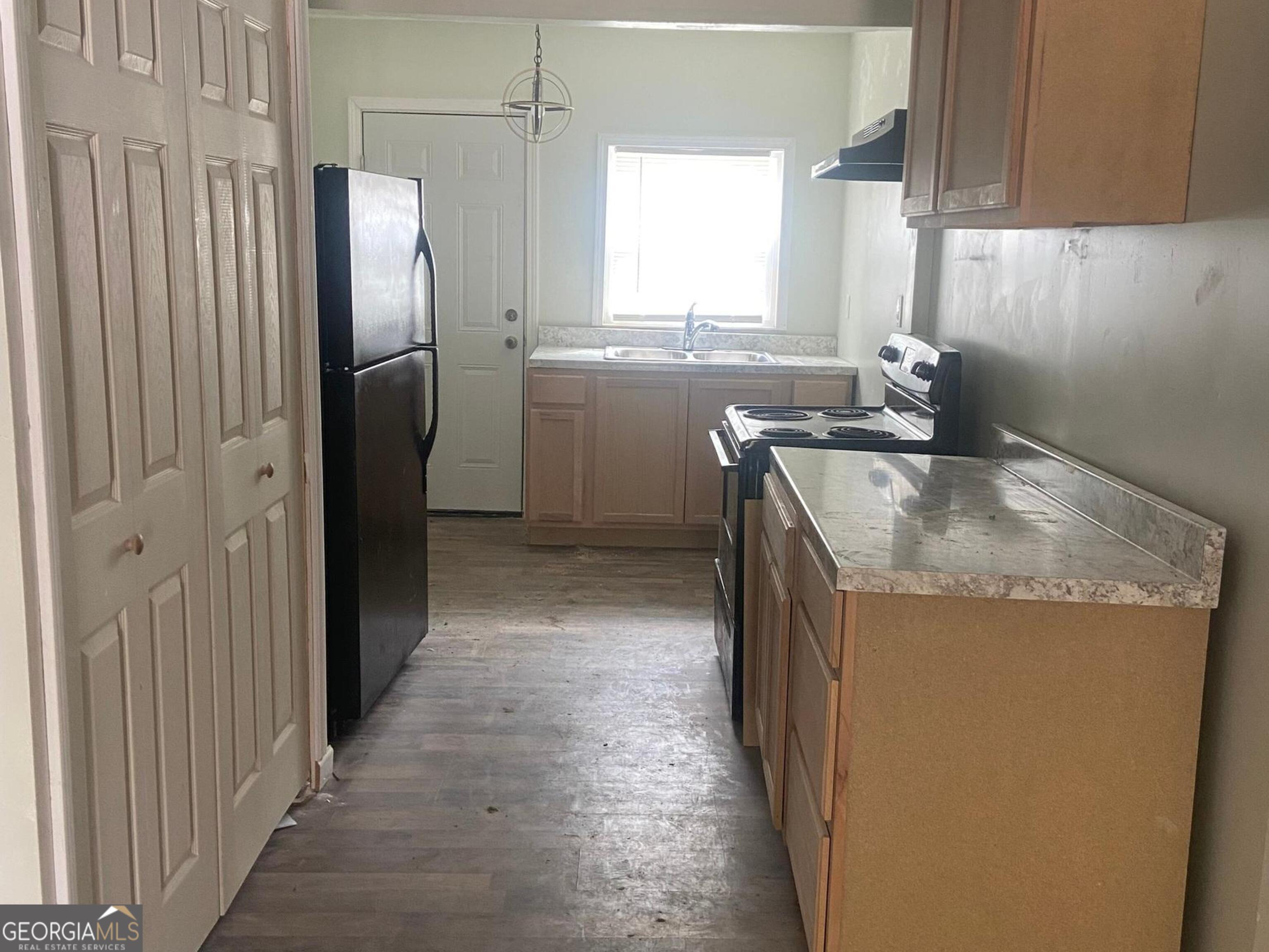 934 India Avenue Property Photo 7