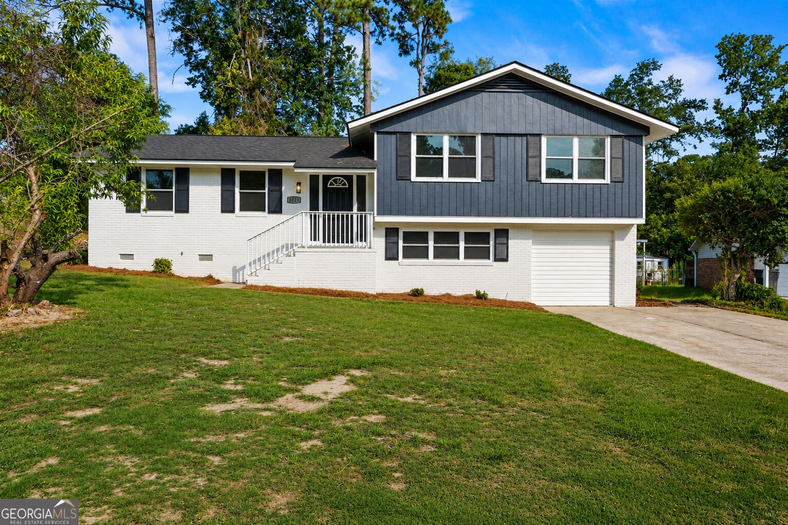 3527 Mount Vernon Drive Property Photo 1