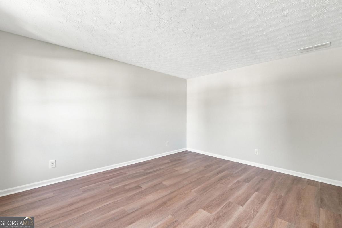 2685 Harbins Mill Drive Property Photo 12