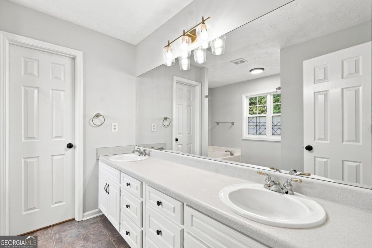 2685 Harbins Mill Drive Property Photo 32