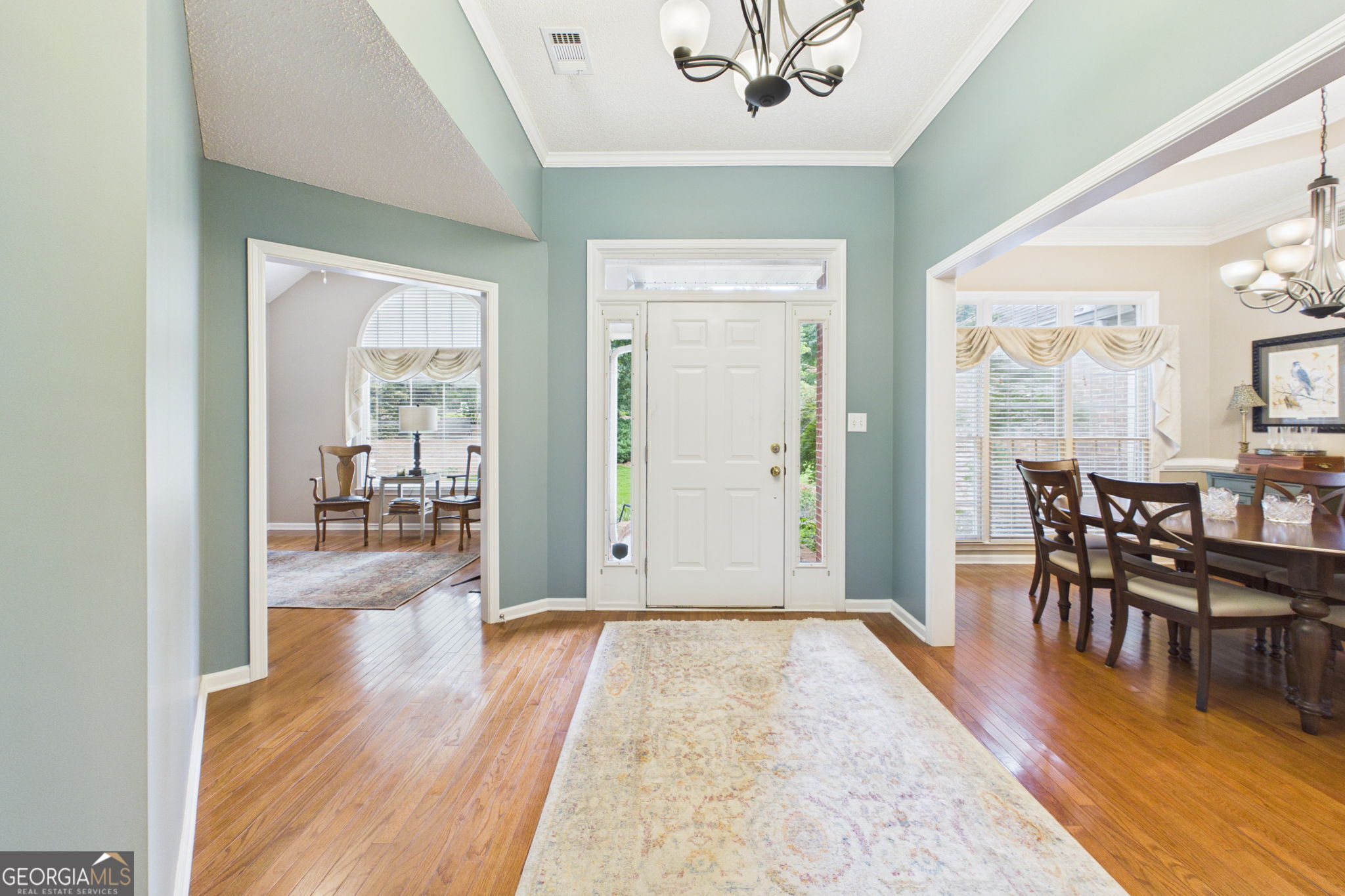 5007 Lakeridge Close Property Photo 7