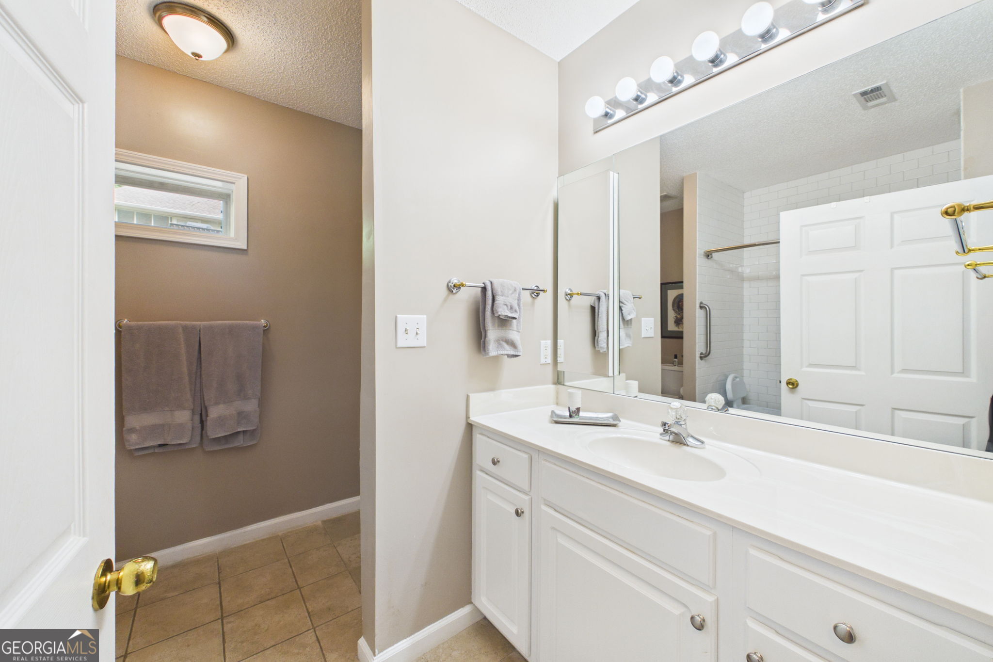 5007 Lakeridge Close Property Photo 34