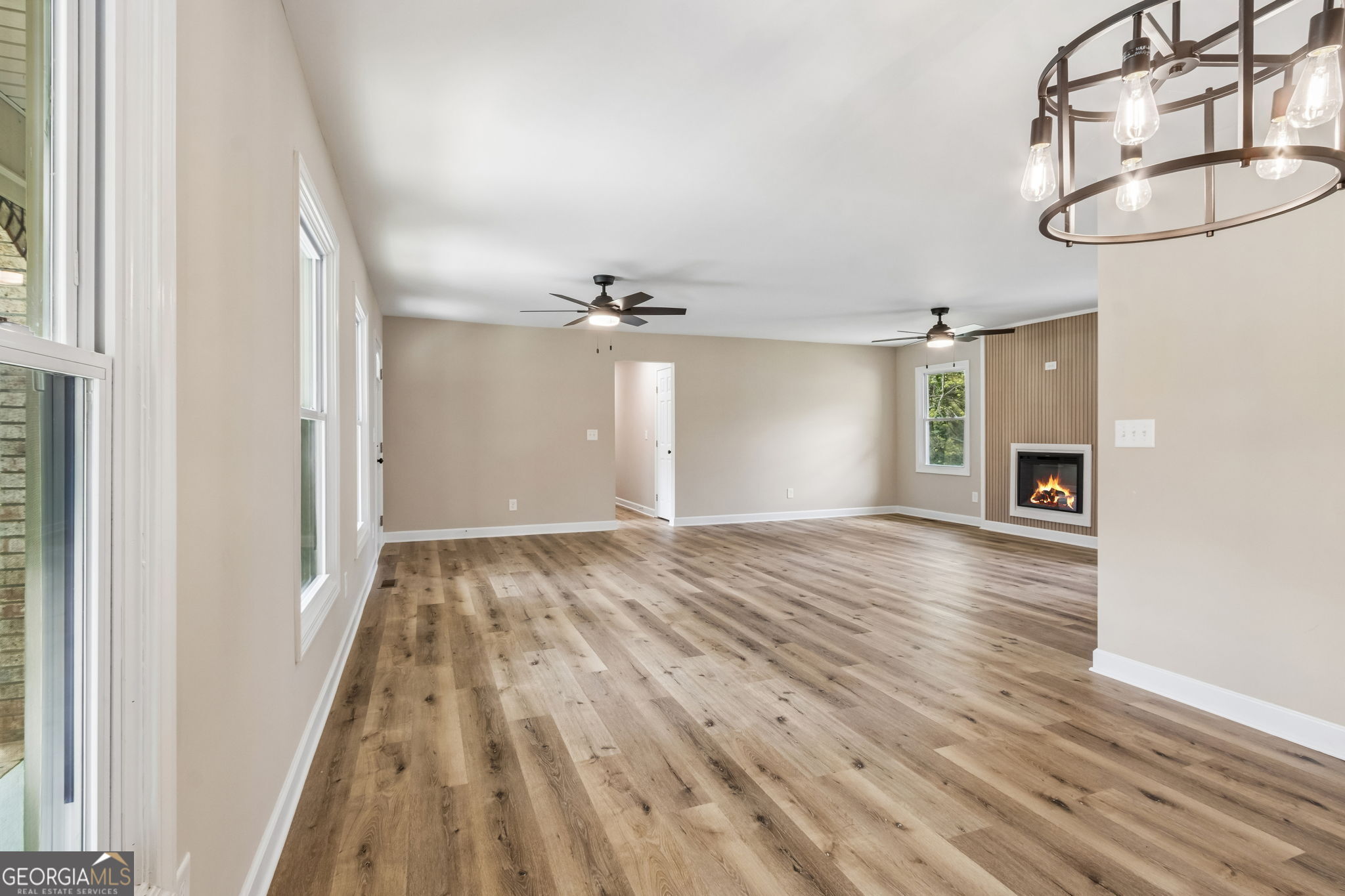2526 Hamill Drive Property Photo 12