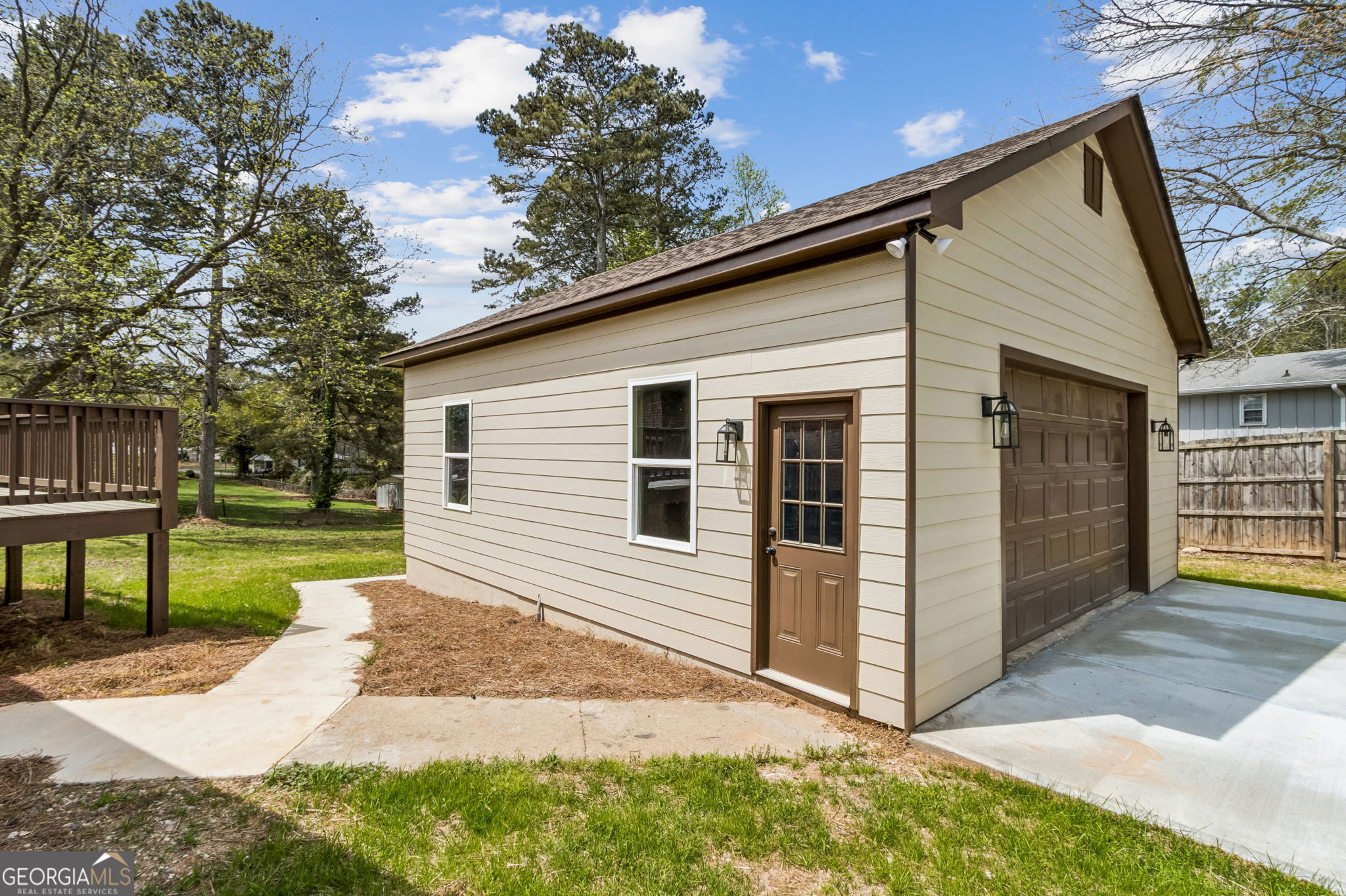 2526 Hamill Drive Property Photo 48