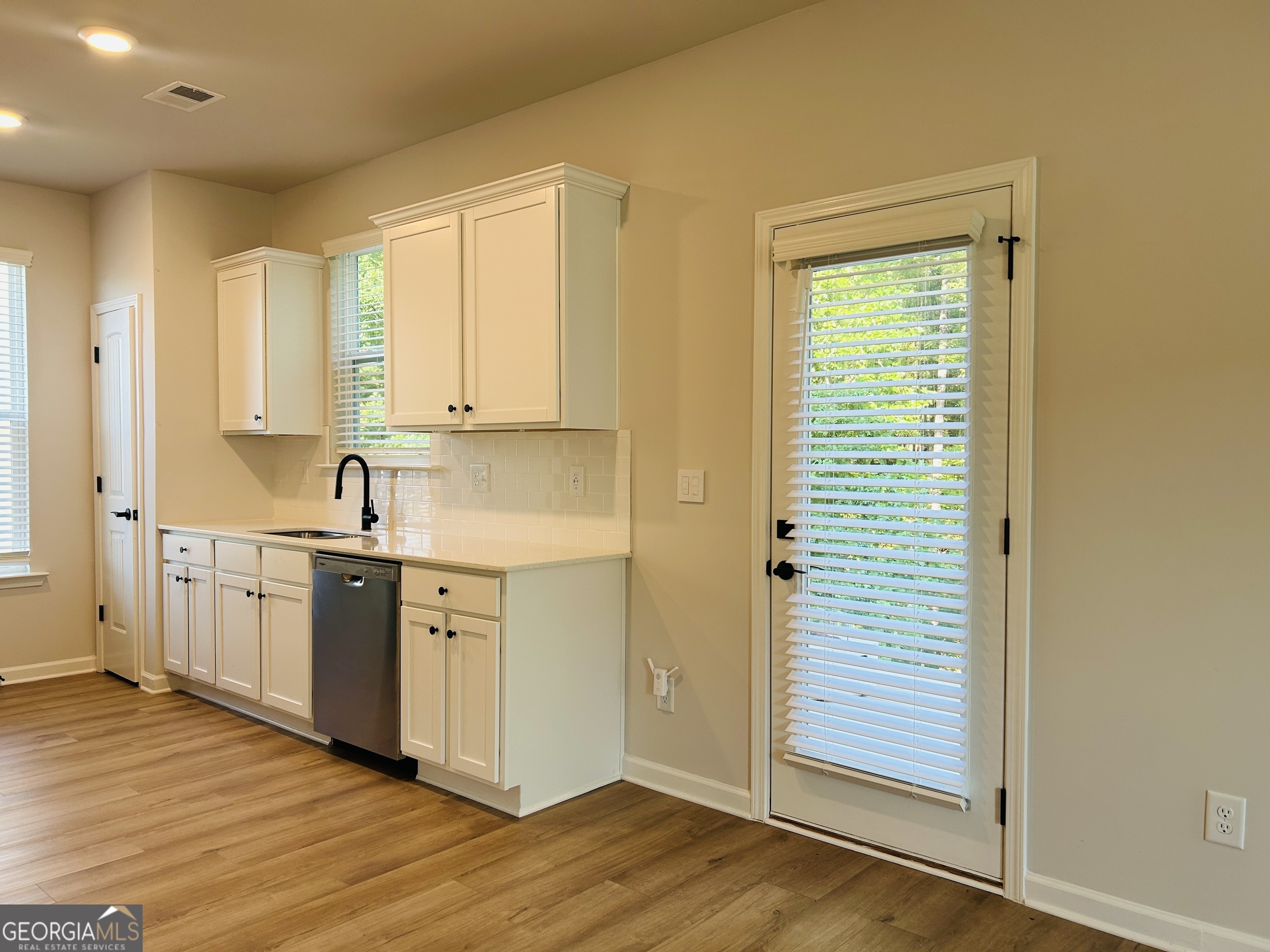 143 Chapel Hill Parkway Property Photo 12