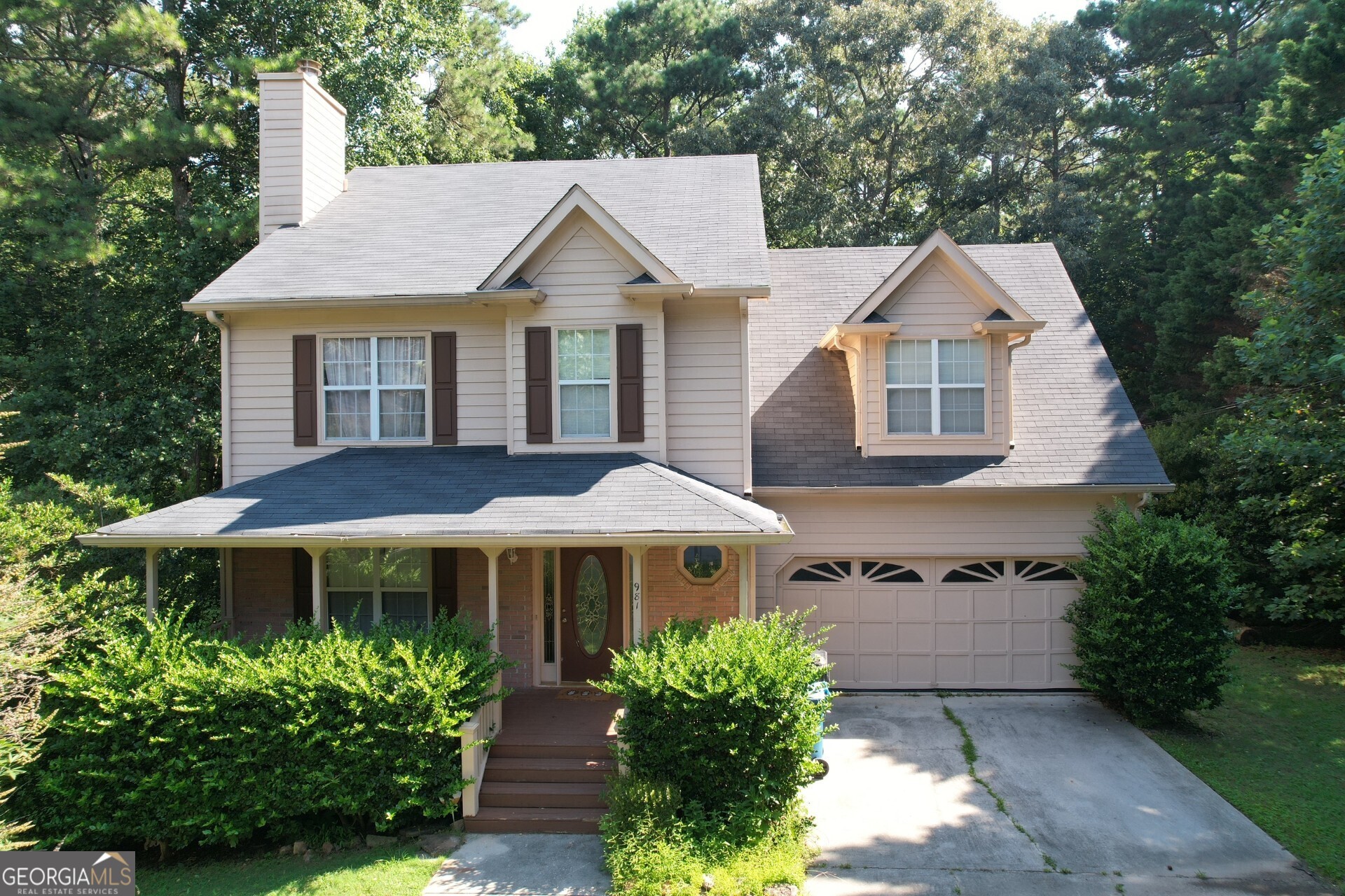 981 Streamwater Cove Property Photo 1