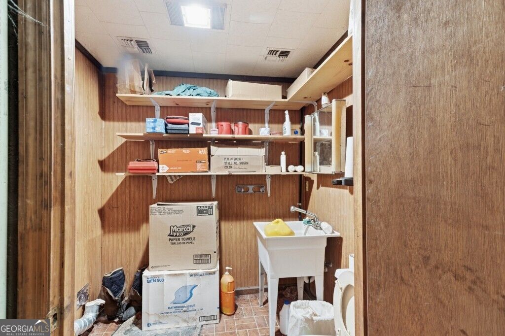 1634 Excelsior Road Property Photo 10