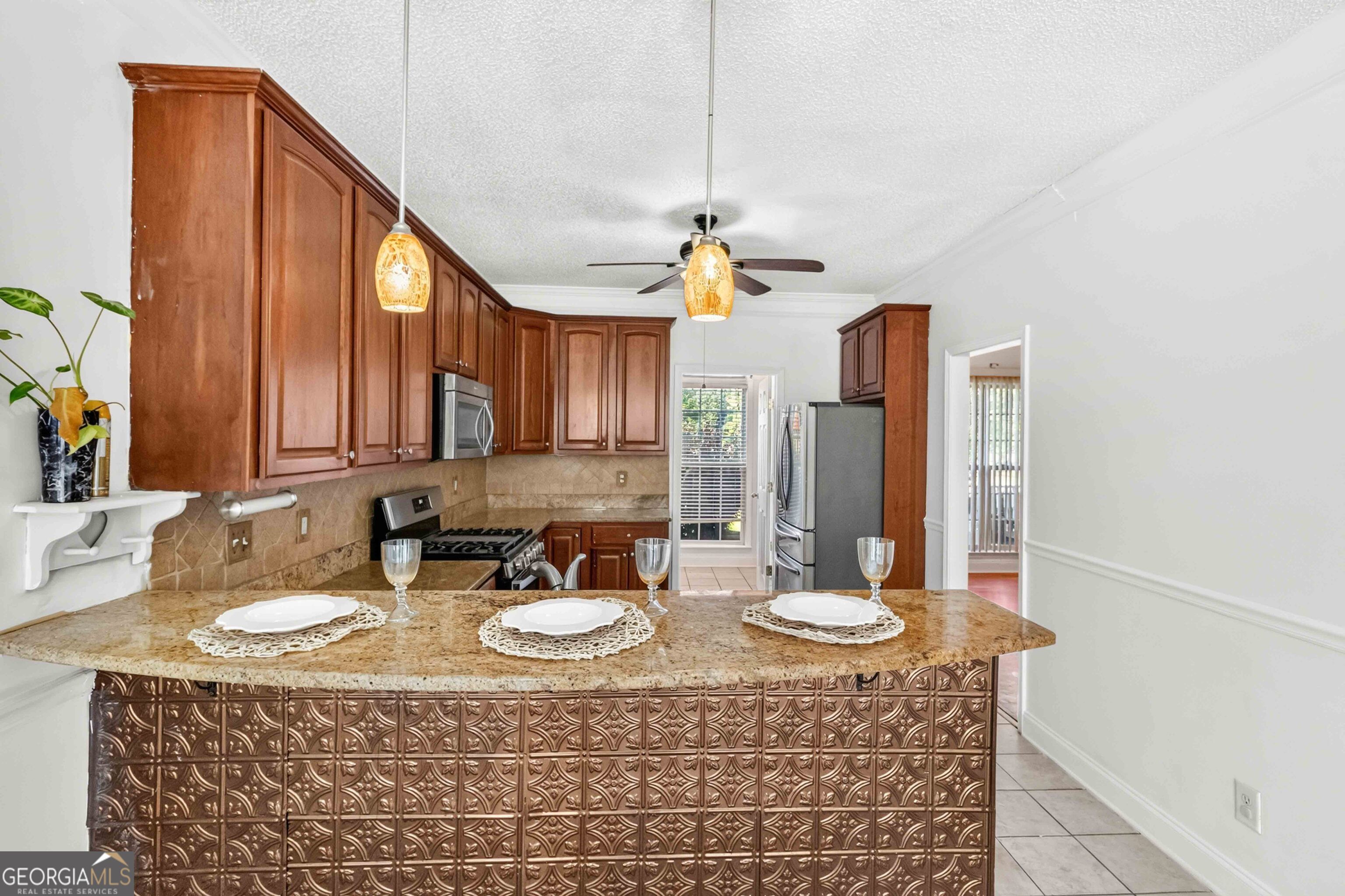 1137 E Shoreview Road Property Photo 12