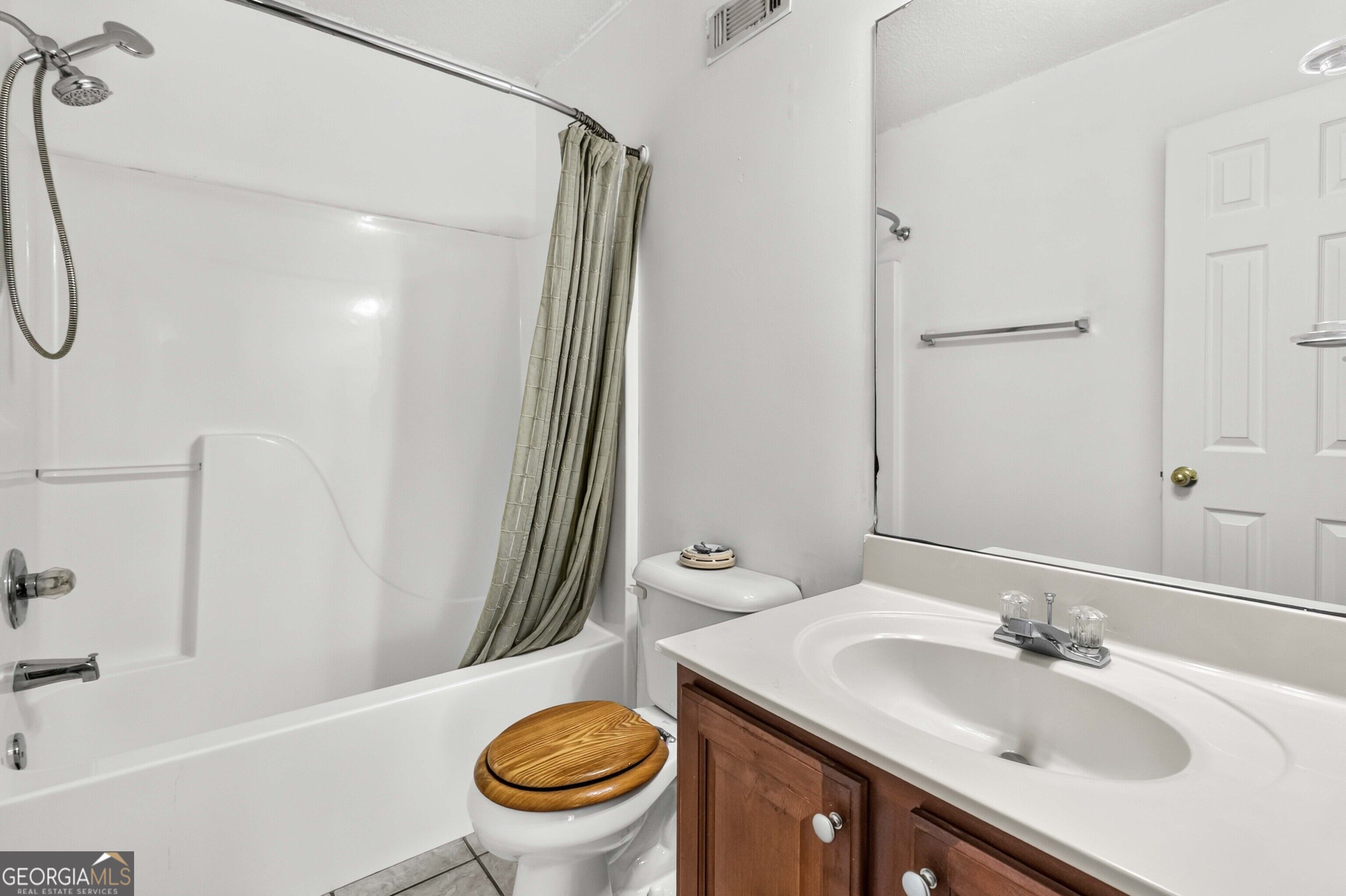 1137 E Shoreview Road Property Photo 23
