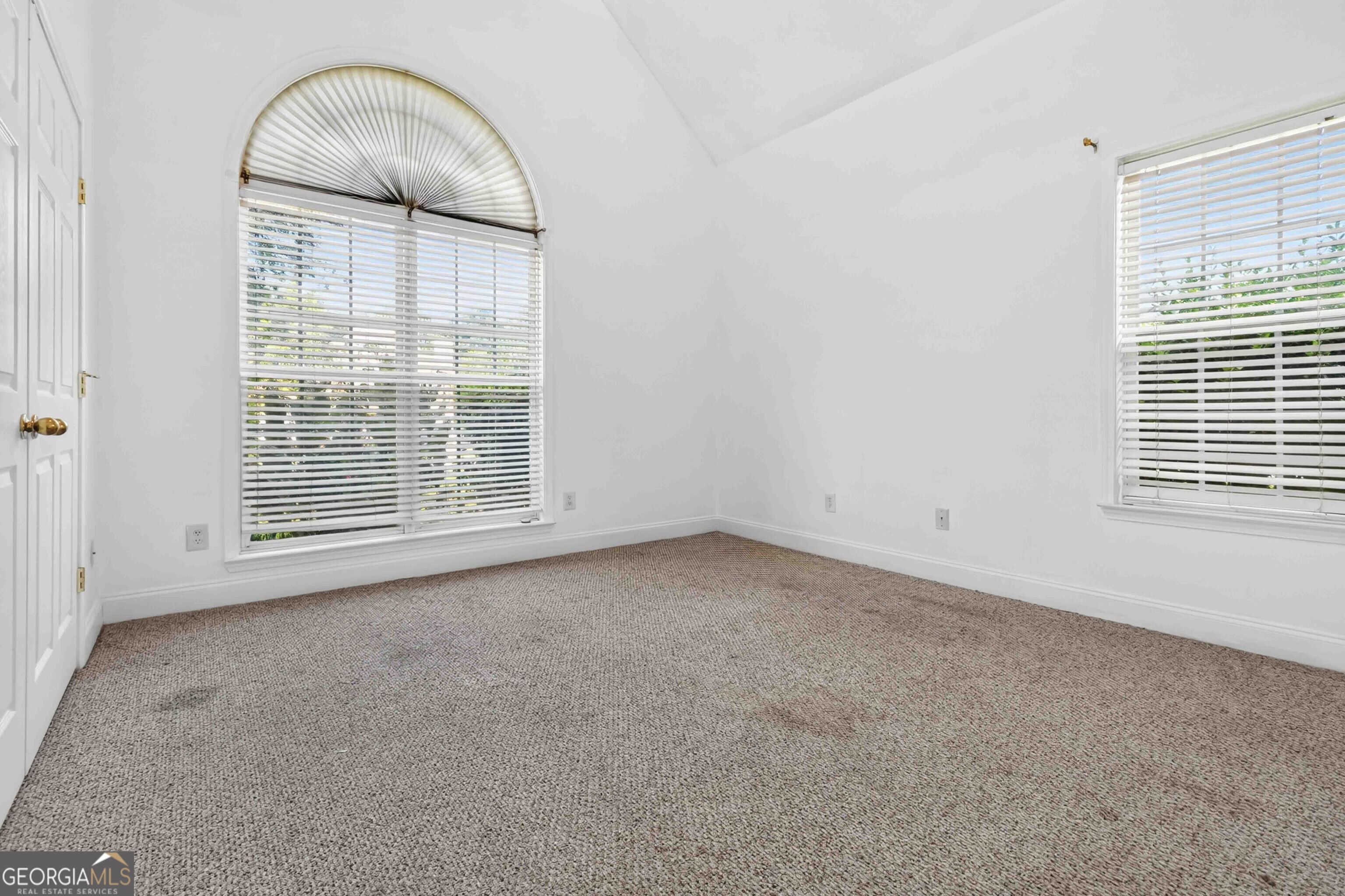 1137 E Shoreview Road Property Photo 24