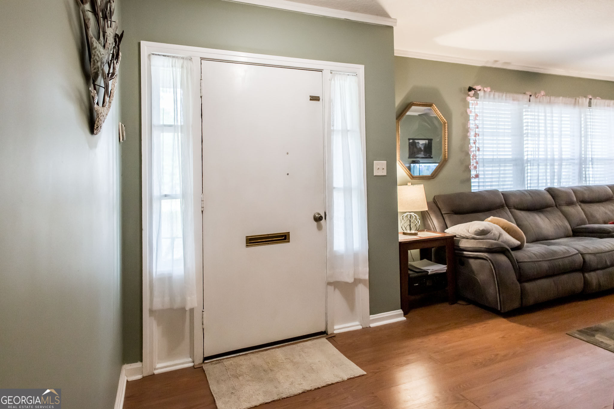 1112 Hill Street Property Photo 5