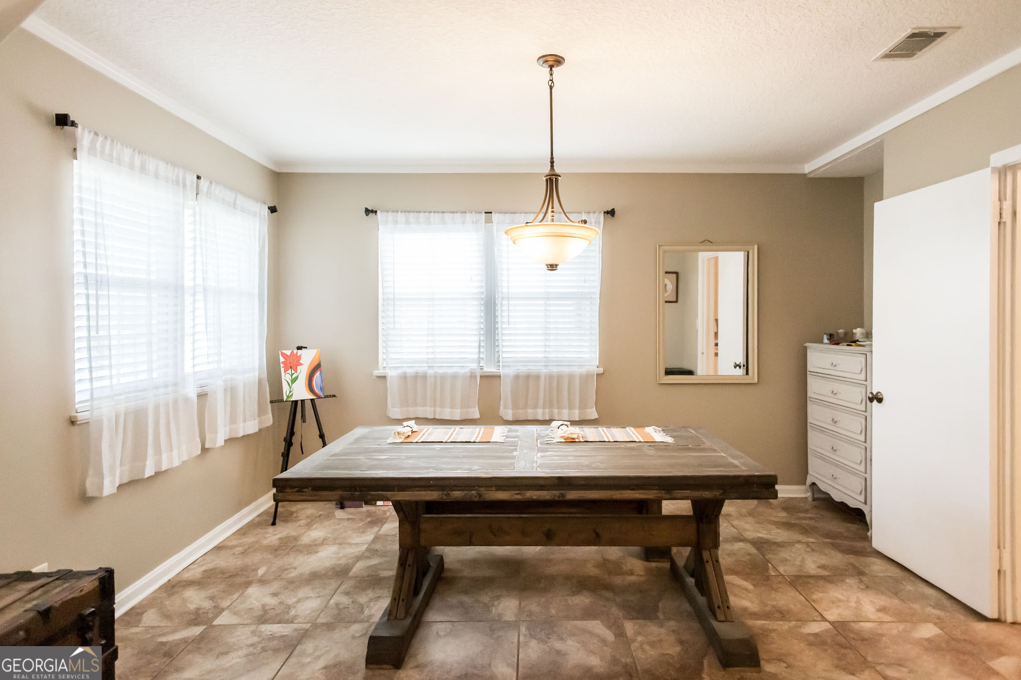 1112 Hill Street Property Photo 10