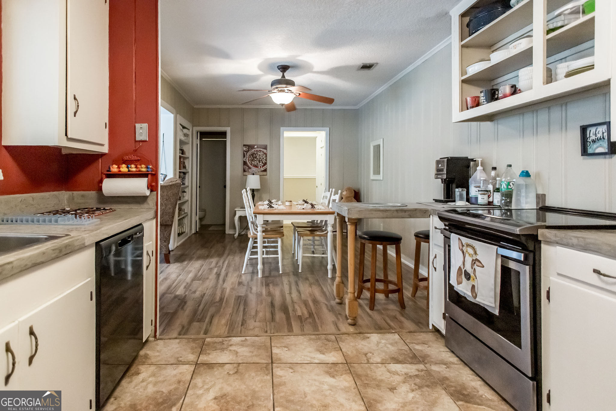 1112 Hill Street Property Photo 13