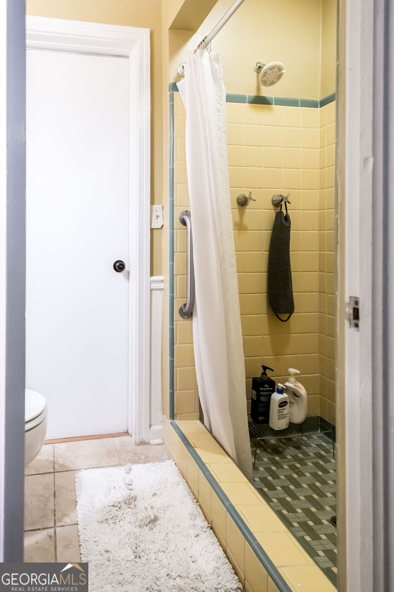 1112 Hill Street Property Photo 24