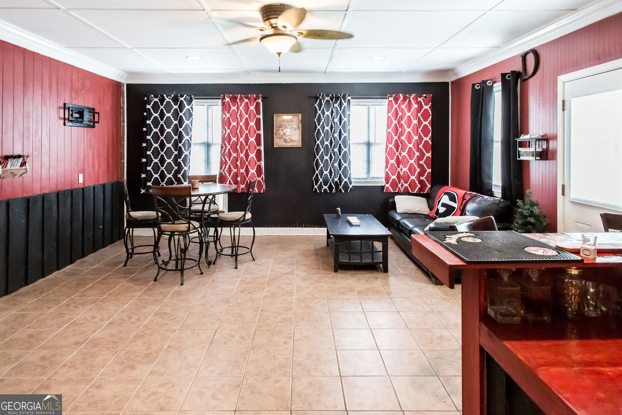 1112 Hill Street Property Photo 37
