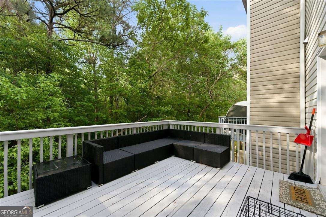 313 Venture Path Property Photo 10