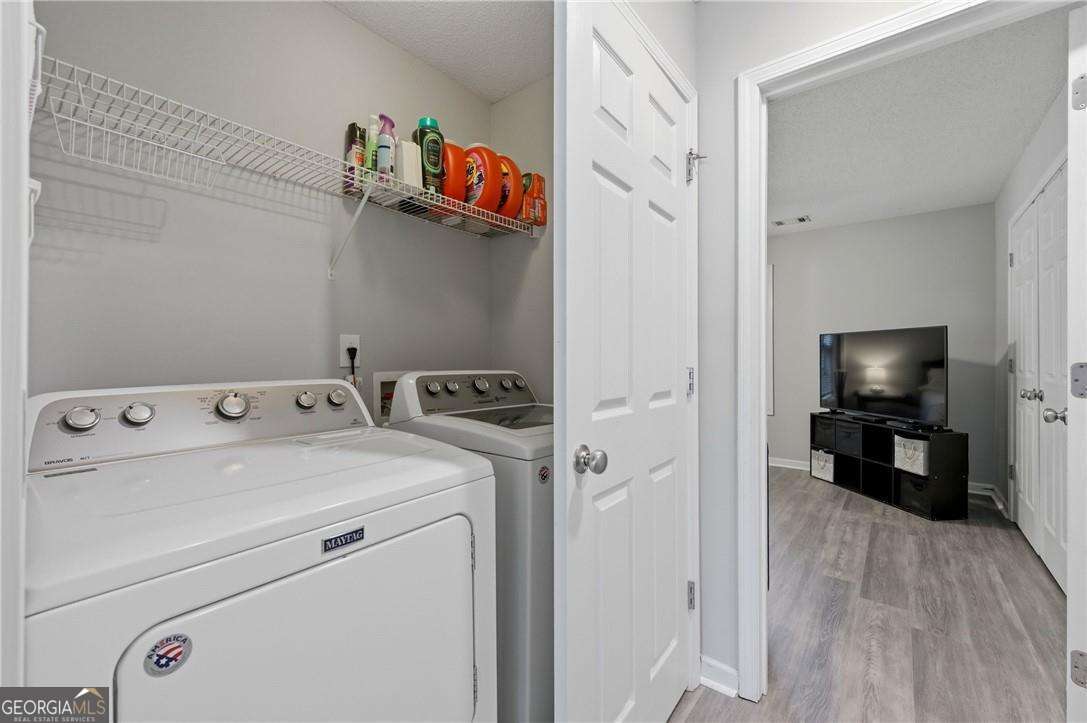 313 Venture Path Property Photo 20