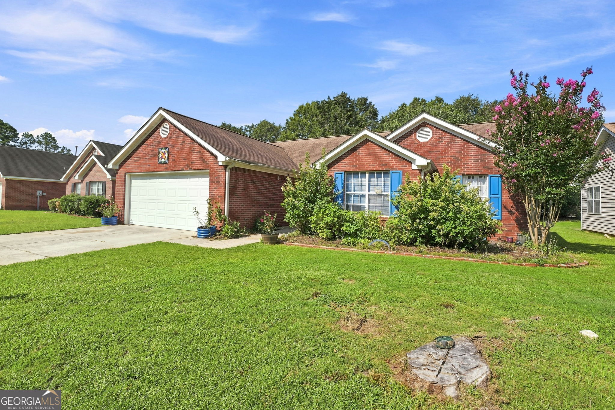 1648 Graystone Drive Property Photo 2