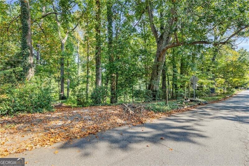 519 Durand Drive NE Property Photo 1