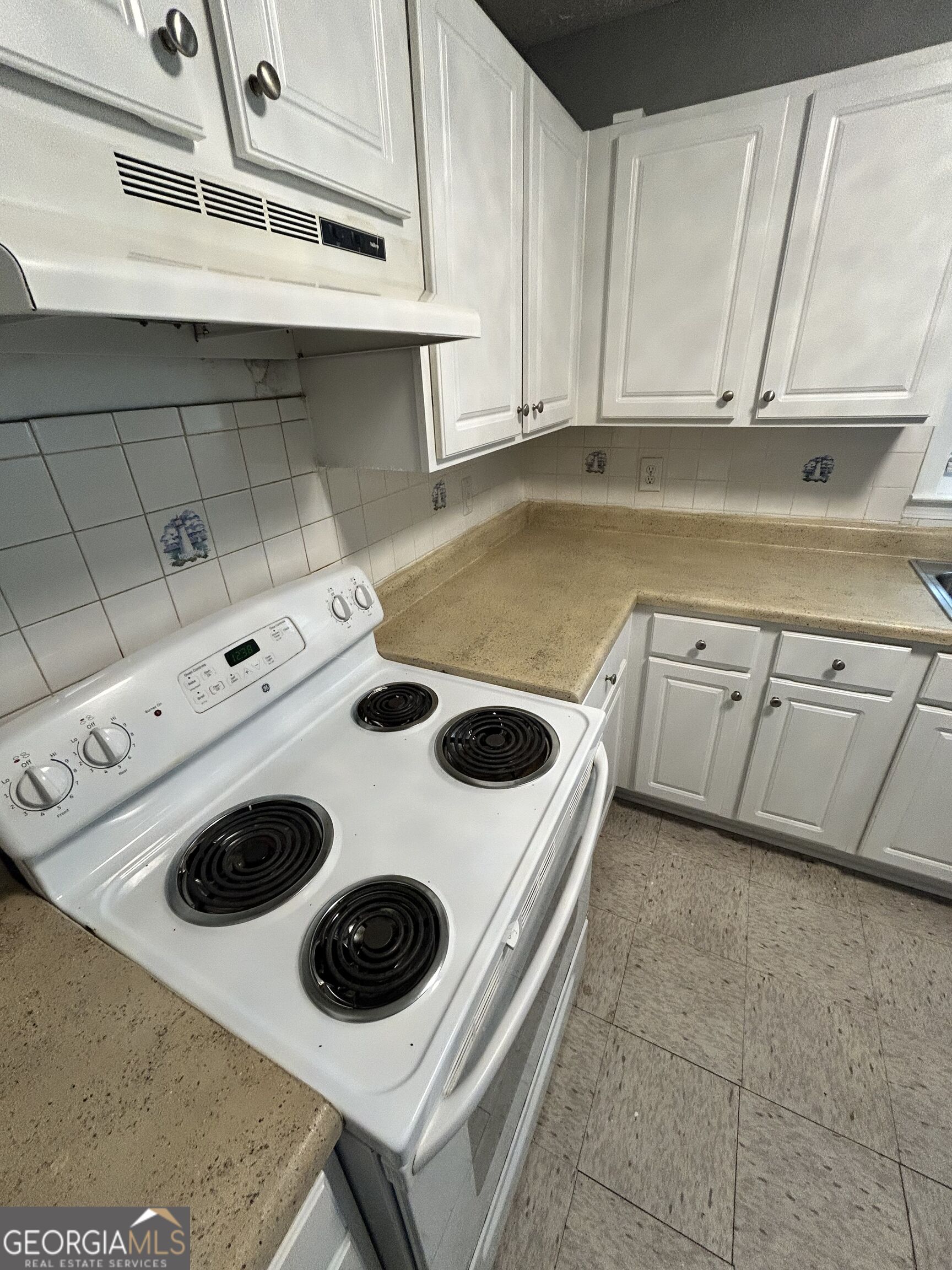 110 Roberts Road Property Photo 7