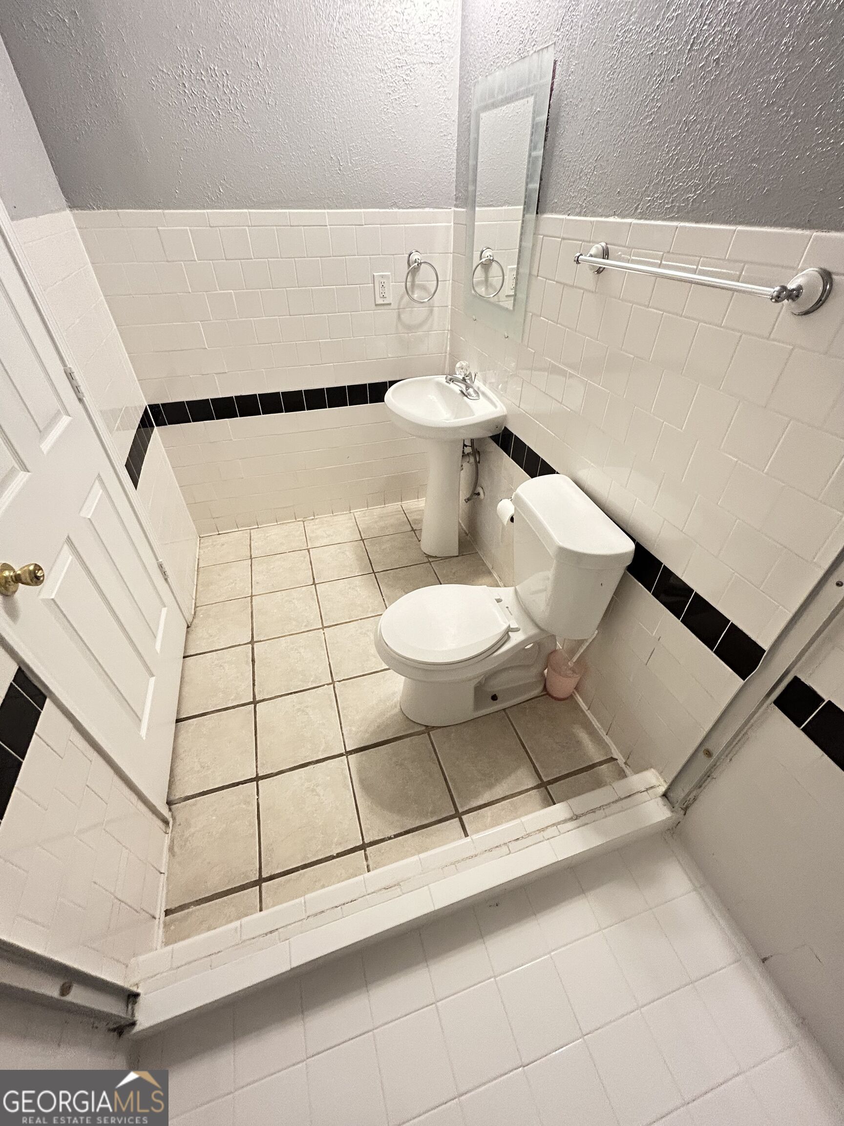 110 Roberts Road Property Photo 18