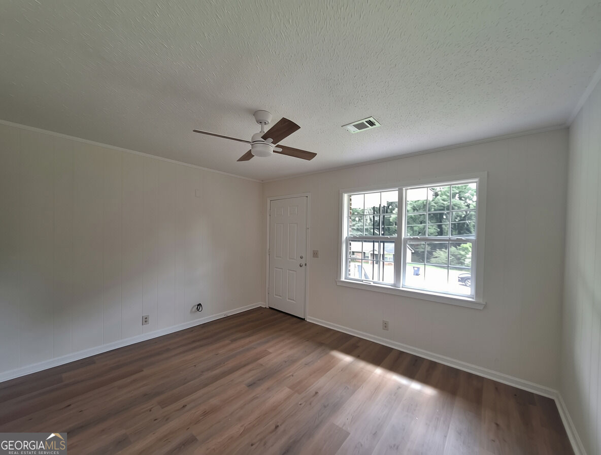 401 Fairwoods Drive Property Photo 2