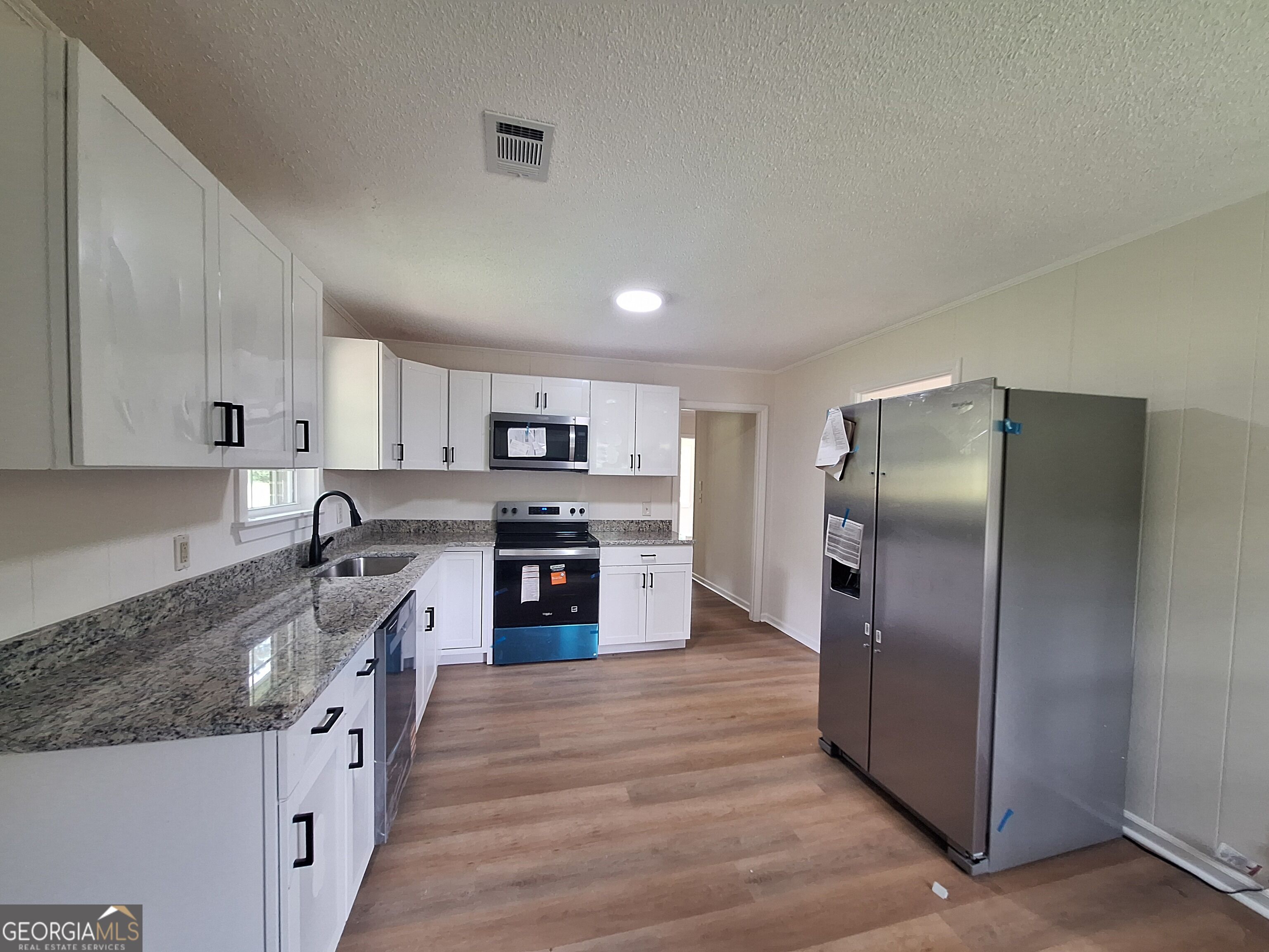 401 Fairwoods Drive Property Photo 6