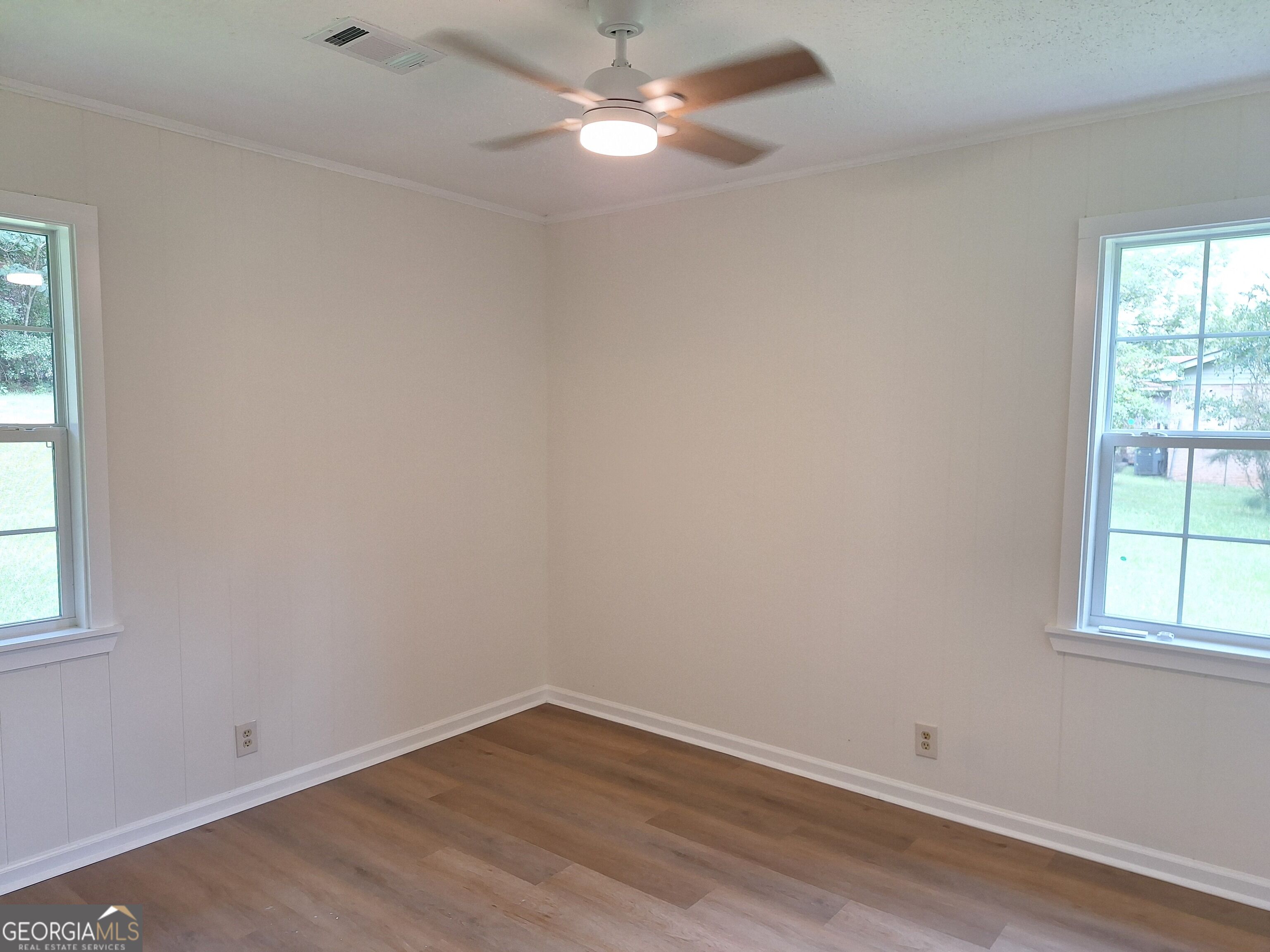 401 Fairwoods Drive Property Photo 10