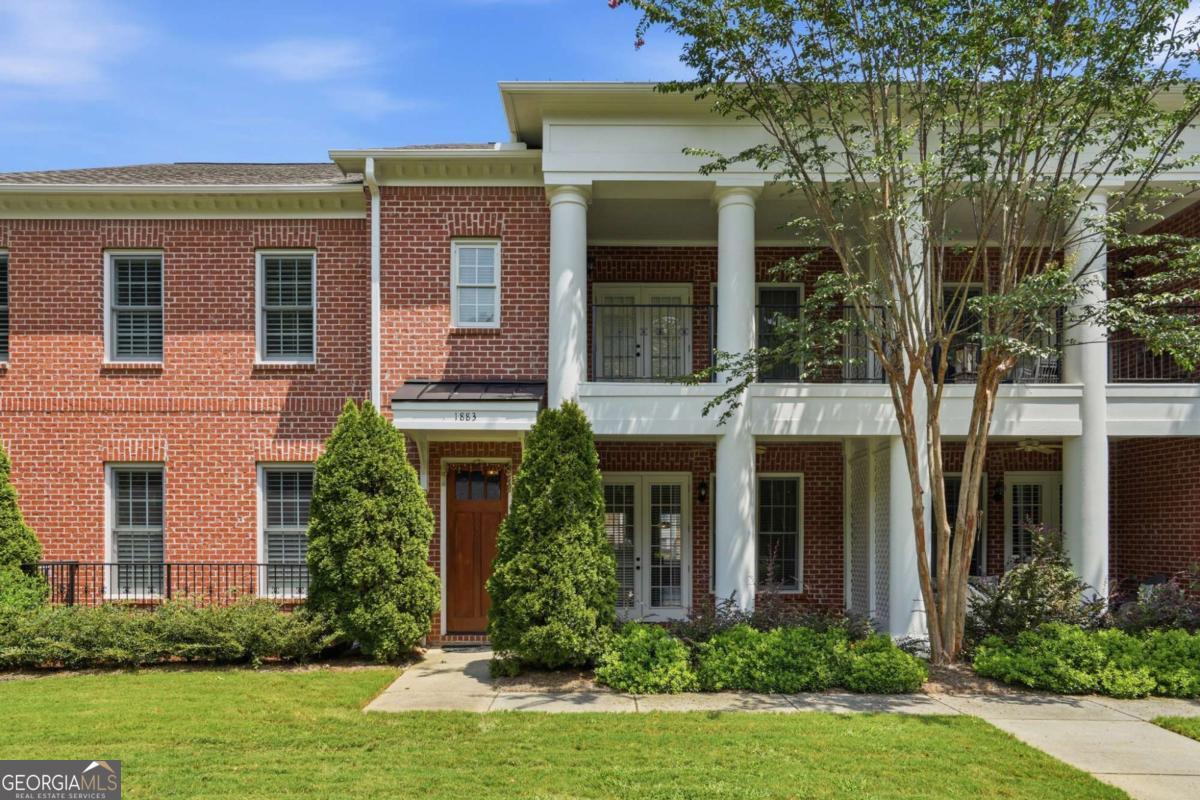 1883 Manor Estate Property Photo 1