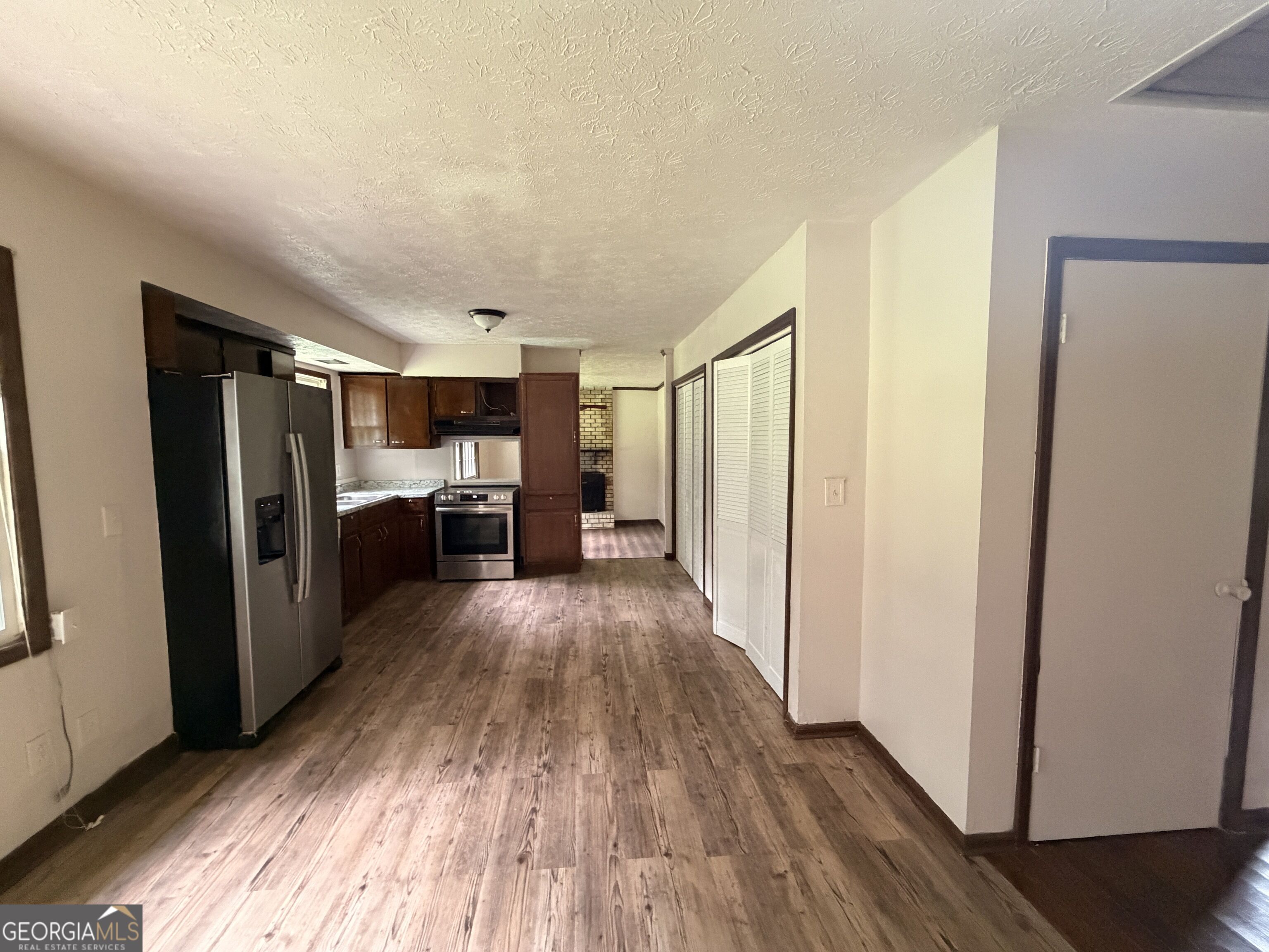 6451 Valley Dale Drive Property Photo 6