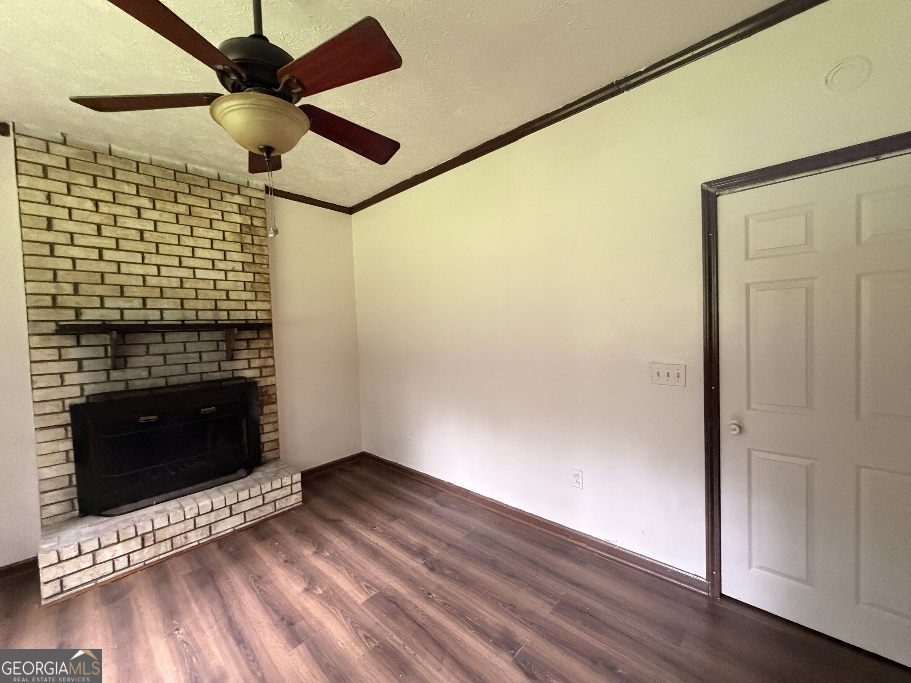 6451 Valley Dale Drive Property Photo 9