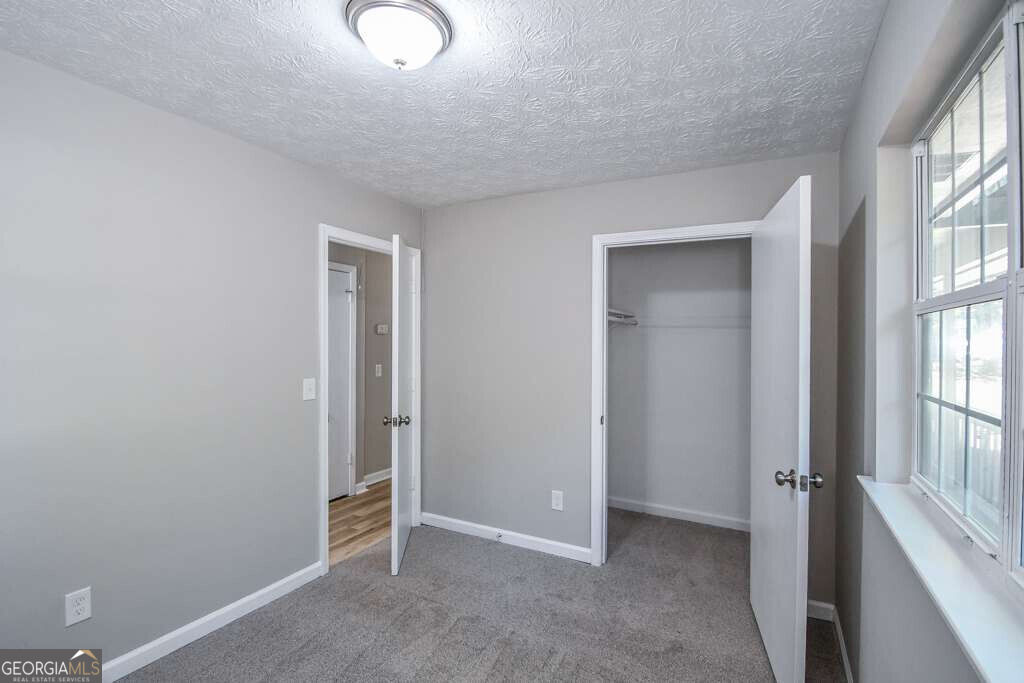 110 E Country Woods Drive Property Photo 18
