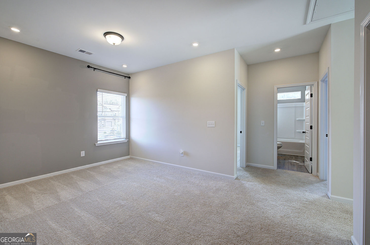 401 Perth Drive Property Photo 23
