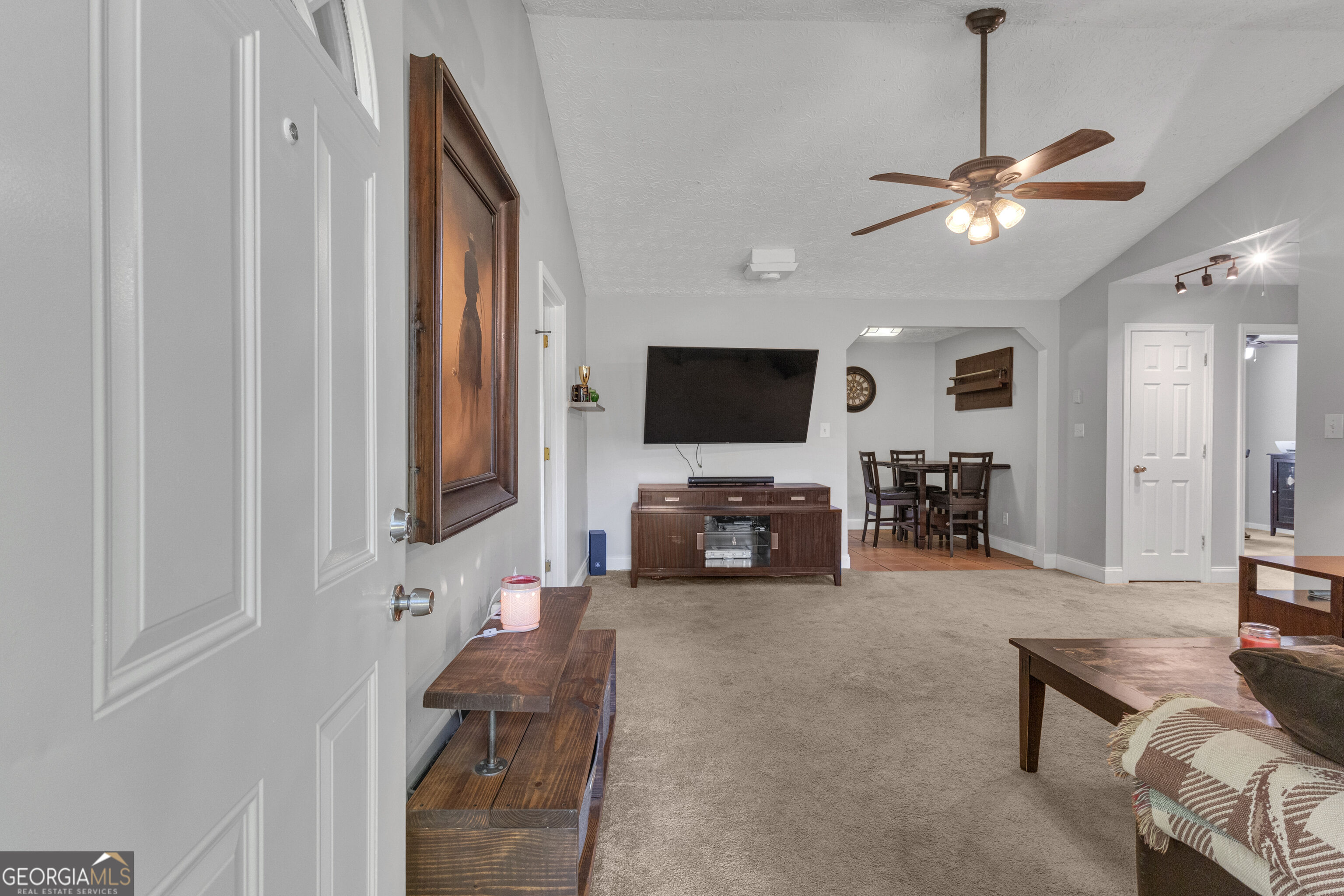 25 Overview Place Property Photo 6